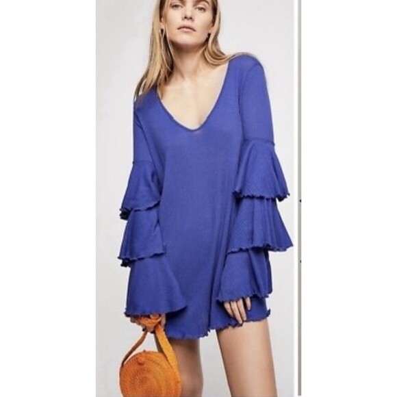 Free People FB Beach Size L Seashore Mini Dress Stone Blue Bell Sleeves - Picture 1 of 9